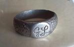 WO1 trench art ring "G L", Ophalen of Verzenden, Overige soorten, Overige gebieden, Kunstobject