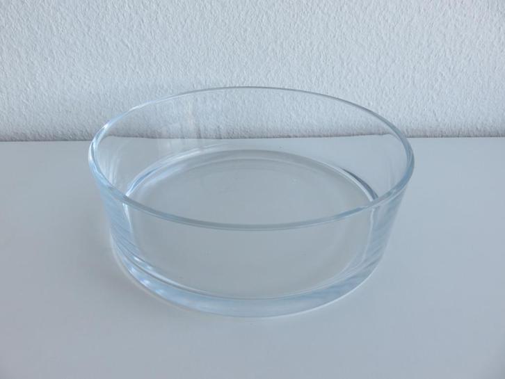 Glazen drijfschaal, ronde bak van glas 25 cm doorsnee, Huis en Inrichting, Woonaccessoires | Schalen en Manden, Gebruikt, Schaal