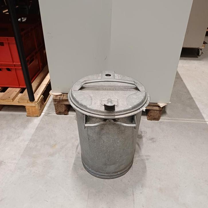 Mooie zinken vintage prullenbak sulo afvalcontainer, Huis en Inrichting, Woonaccessoires | Prullenbakken, Gebruikt, 50 tot 75 cm