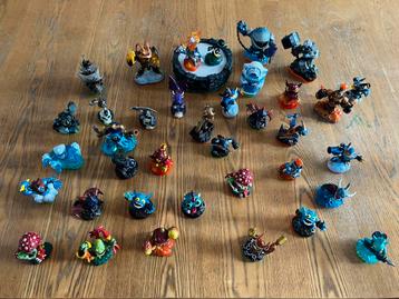 Grote verzameling Skylanders incl games en portals beschikbaar voor biedingen