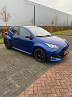 Toyota Yaris 1.5 Hybrid Executive pano.dak , trekhaak, JBL, Auto's, 450 kg, Zwart, Blauw, 23 km/l