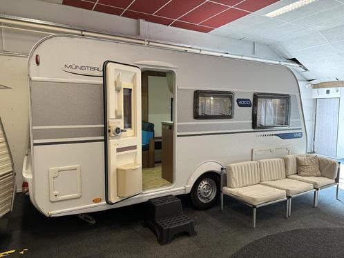 LMC 400 D VIVO 400D MET VASTBED TREINZIT VOORTENT (TOPSTAAT), Caravans en Kamperen, Caravans, Bedrijf, tot en met 4, 1000 - 1250 kg