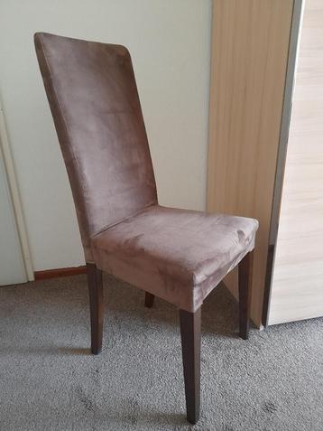 Stoel beschikbaar voor biedingen