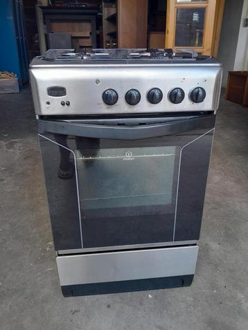 Indesit gasfornuis 50 cm. beschikbaar voor biedingen