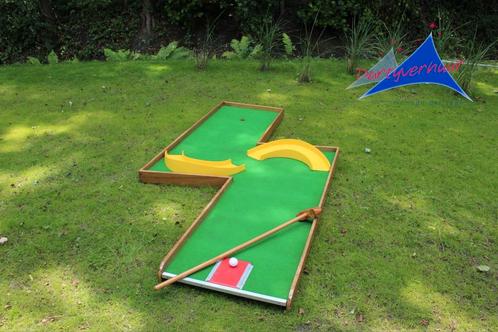 Te Huur, Midgetgolf Boerengolf Minigolf Golfbanen Partytent, Hobby en Vrije tijd, Feestartikelen | Verhuur, Zo goed als nieuw