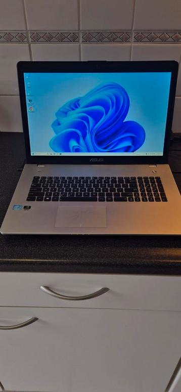 Laptop asus i7 beschikbaar voor biedingen