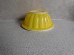 Tupperware Puddingvorm 4 figuurdeksels Geel, Ophalen of Verzenden, Zo goed als nieuw, Wit, Schaal