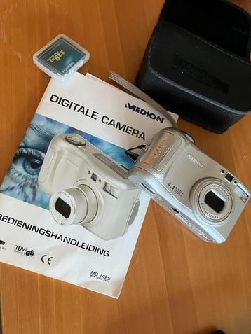 Medion 4.1 mega pixels camera beschikbaar voor biedingen