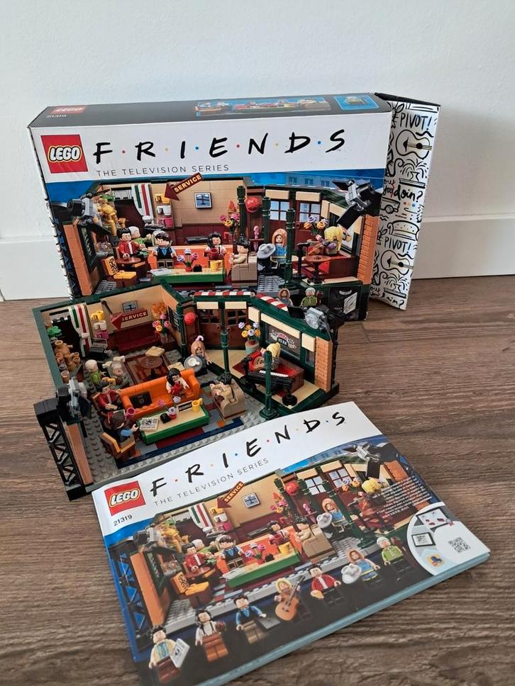 Lego 21319 f.r.i.e.n.d.s, Kinderen en Baby's, Speelgoed | Duplo en Lego, Zo goed als nieuw, Ophalen of Verzenden