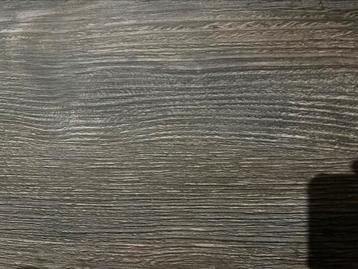 Houten platen  beschikbaar voor biedingen