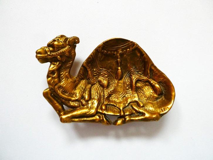 Mooi bronzen vide poche schaaltje met een dromedaris kameel, Antiek en Kunst, Antiek | Koper en Brons, Ophalen of Verzenden