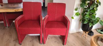 Eetkamerstoelen (4 stuks) beschikbaar voor biedingen