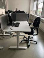 Bureau + bureaustoel, Ophalen, In hoogte verstelbaar, Zo goed als nieuw