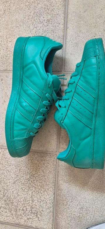 Adidas sneakers green beschikbaar voor biedingen