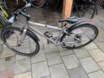 Mooie nette Mountainbike 28 inch 3x 8 versnellingen, Ophalen, 24 inch of meer, Aluminium, Giant