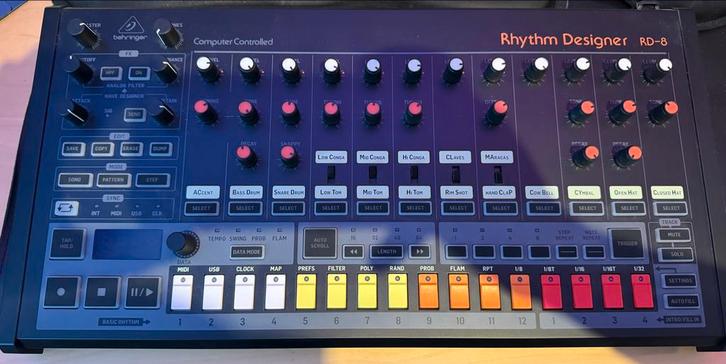 Behringer RD-8 Rhythm Designer - Analoge Drumcomputer, Muziek en Instrumenten, Drumcomputers, Zo goed als nieuw, Overige merken