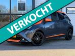 Toyota Aygo 1.0 VVT-i x-JBL, CARPLAY, CAMERA, NAP, Voorwielaandrijving, Stof, Gebruikt, 4 stoelen