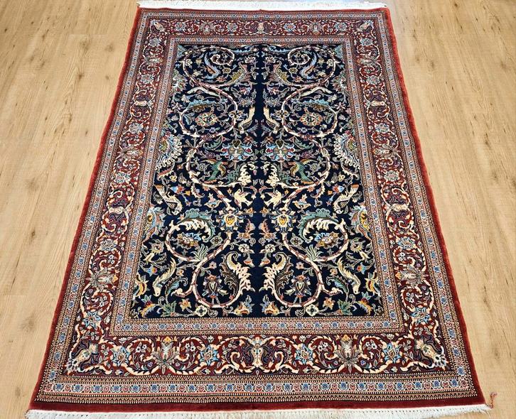 Vintage handgeknoopt perzisch tapijt ghom 206x136, Huis en Inrichting, Stoffering | Tapijten en Kleden, Gebruikt, 100 tot 150 cm
