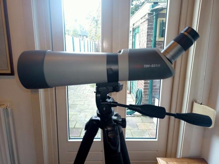 Kowa 821 M telescoopset met statief en 20x60 oculair, Audio, Tv en Foto, Optische apparatuur | Telescopen, Gebruikt, Lenzentelescoop (refractor)