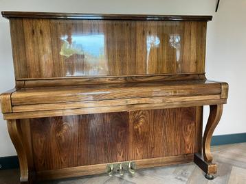 Prachtige Elsna piano beschikbaar voor biedingen