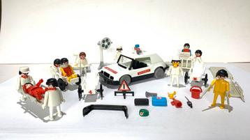 Vintage playmobil Notarzt Auto 3217 beschikbaar voor biedingen
