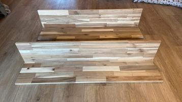Mooie skogsta wandplanken van ikea 2x beschikbaar voor biedingen