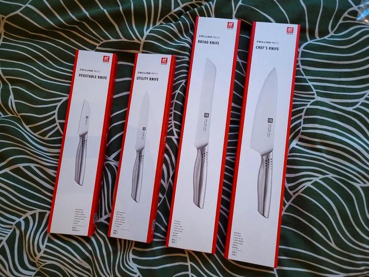 Zwilling Profile Messenset (4 stuks nieuw in doos), Huis en Inrichting, Keuken | Bestek, Nieuw, Los bestek, Rvs of Chroom, Ophalen of Verzenden