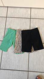 2 biker shorts, mt.140, € 1,00 per stuk, Ophalen, Zo goed als nieuw, Meisje, Broek