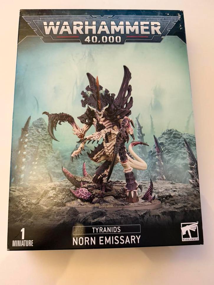 Warhammer 40.000 – Tyranids Norn Emissary | Compleet, Hobby en Vrije tijd, Wargaming, Zo goed als nieuw, Warhammer 40000, Figuurtje(s)
