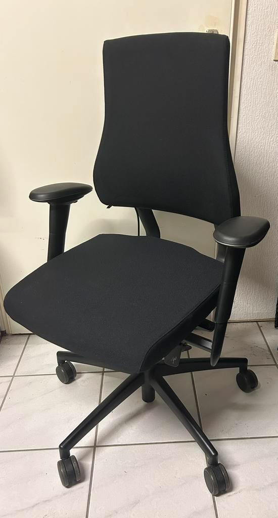 BMA AXIA 2.2 ERGONOMISCHE BUREAUSTOEL, Huis en Inrichting, Bureaustoelen, Zo goed als nieuw, Zwart, Ophalen