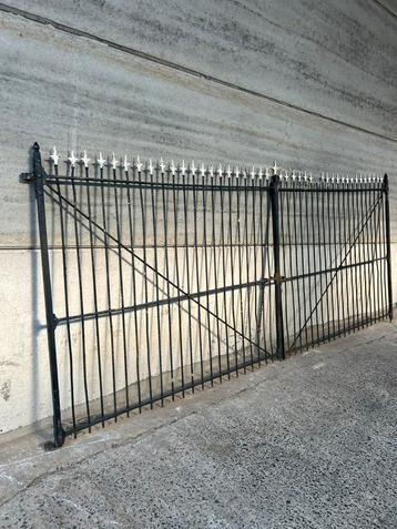 Antiek dubbel groot hekken volledig vol smeedijzeren 4m05 beschikbaar voor biedingen