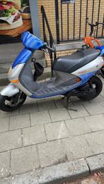 Peugeot vivacity 70cc, Fietsen en Brommers, Ophalen, Zo goed als nieuw, Vivacity