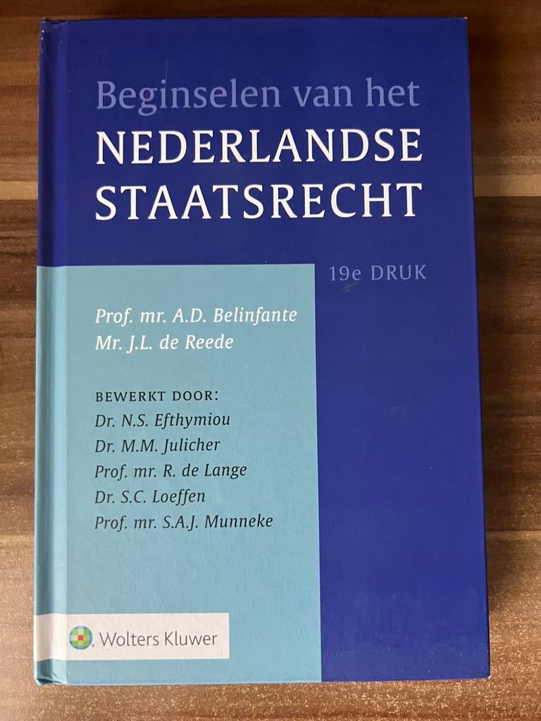 Beginselen van het Nederlands staatsrecht 19e druk, Boeken, Wetenschap, Zo goed als nieuw, Sociale wetenschap, Ophalen of Verzenden