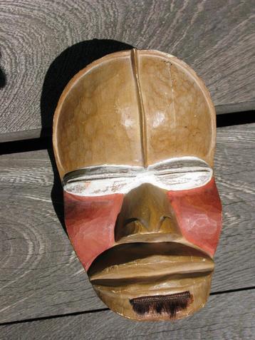 DAN MASKER LIBERIA AFRIKA MUSEUM REPRODUCTIE beschikbaar voor biedingen