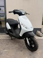 ⭐️Piaggio zip 4t 2v carburateur Brom Nette staat⭐️, Ophalen, Zip, Zo goed als nieuw, Benzine
