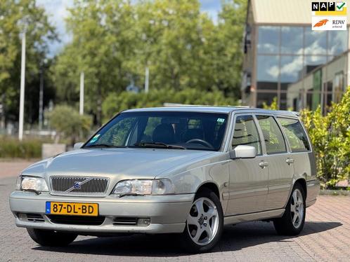Volvo V70 2.4 T Comfort | Automaat | Leder stoelen | Trekhaa, Auto's, Volvo, Bedrijf, Te koop, V70, ABS, Airbags, Airconditioning