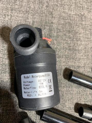 DC nieuwe 12 V 800 l / H 5 m borstelloze dompelwaterpomp beschikbaar voor biedingen