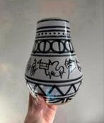Afrikaanse aardewerk / vaas met handschildering - zwart wit, Antiek en Kunst, Ophalen of Verzenden