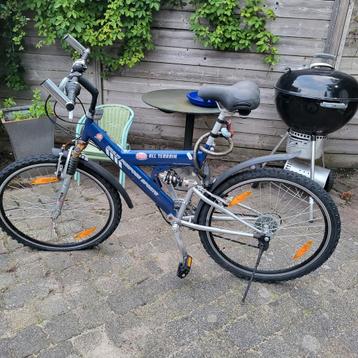 Blauwe mountainebike opknappertje beschikbaar voor biedingen