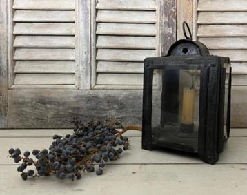 Antieke Franse metalen lantaarn / kandelaar beschikbaar voor biedingen