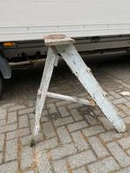 Houten trap voor decoratie 80 cm. hoog., Doe-het-zelf en Verbouw, Ladders en Trappen, Ophalen, Gebruikt, Trap, Opvouwbaar of Inschuifbaar