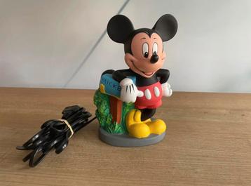 Schattige gerestylde vintage Mickey Mouse tot lamp beschikbaar voor biedingen
