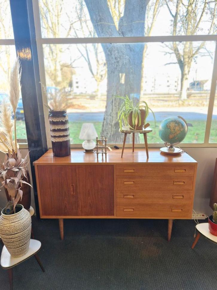 Vintage sideboard / dressoir Poul Hundevad Deens design, Huis en Inrichting, Kasten | Ladekasten, Zo goed als nieuw, Minder dan 100 cm