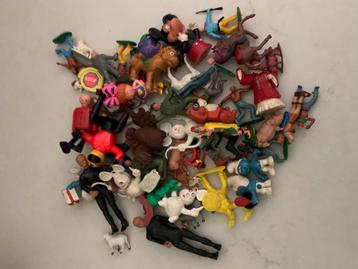 Diverse poppetjes en figuren vintage  beschikbaar voor biedingen