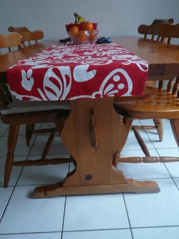 4 stoelen en mooie tafel, massief grenenhout, koopje beschikbaar voor biedingen