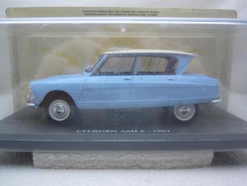 Citroën Ami 6  1961 lichtblauw 1:24 Atlas beschikbaar voor biedingen