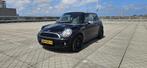Mini 2010 (r56) 1.4  benzine Airco Opendak, Auto's, Voorwielaandrijving, Stof, Zwart, 4 stoelen