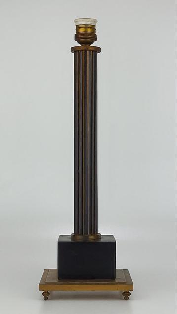 Exclusieve Art Deco Tafellamp - Geometrische Elegantie beschikbaar voor biedingen