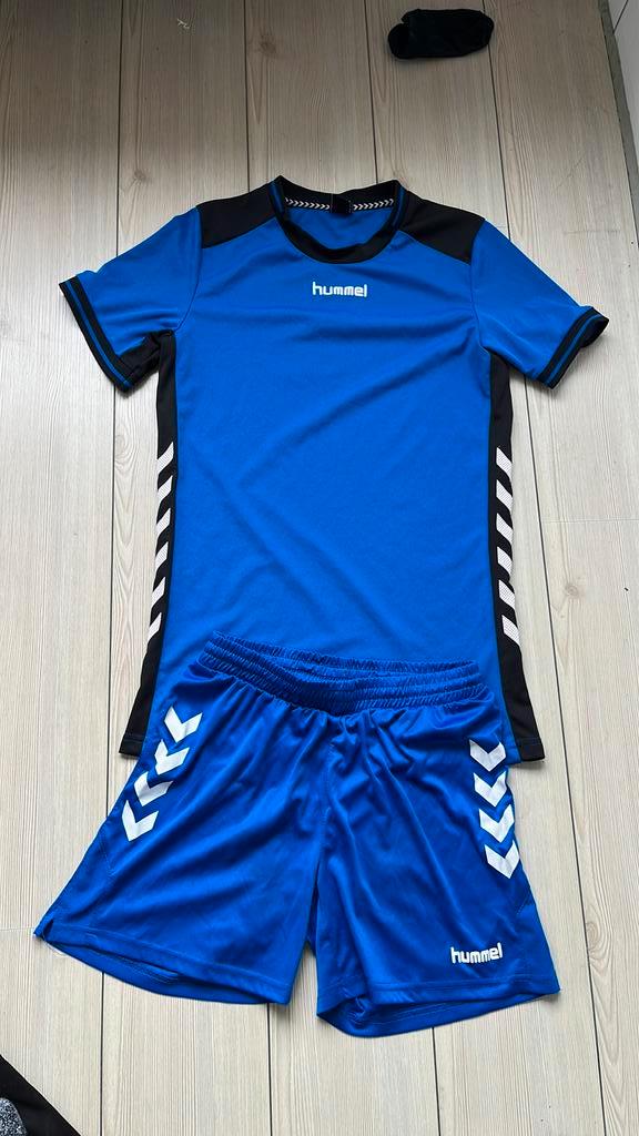170 176 hummel voetbal set dames blauw korte broek shirt xs, Kinderen en Baby's, Kinderkleding | Maat 170, Zo goed als nieuw, Meisje