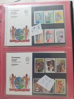 Album Suriname Postzegels Deel 2, Nederland, Ophalen of Verzenden